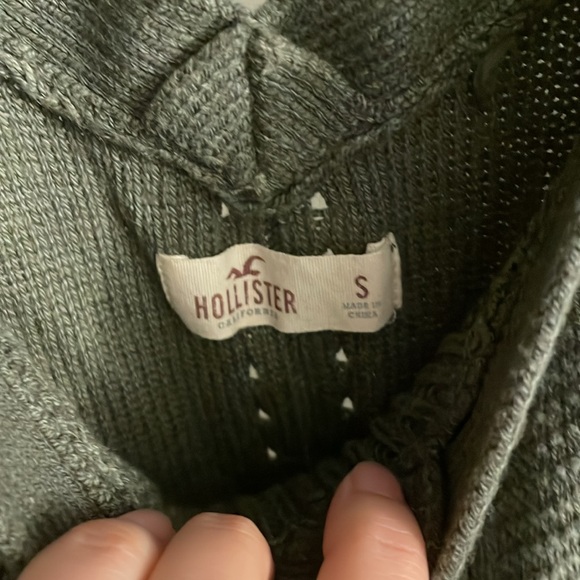 Off shoulder sweater - Picture 3 of 3